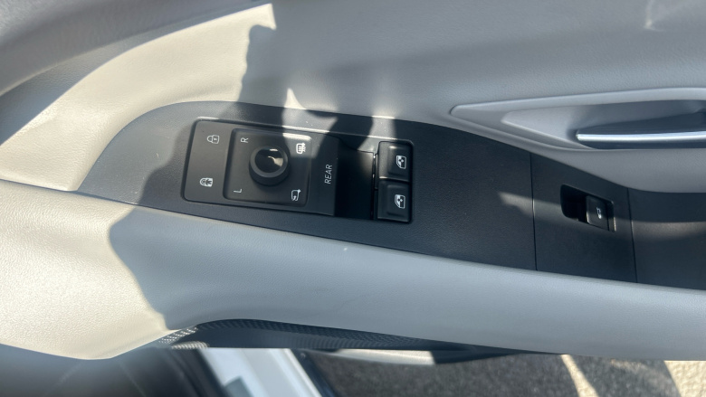 Ford Capri 250kW Premium 79kWh AWD 5dr Auto Electric Estate